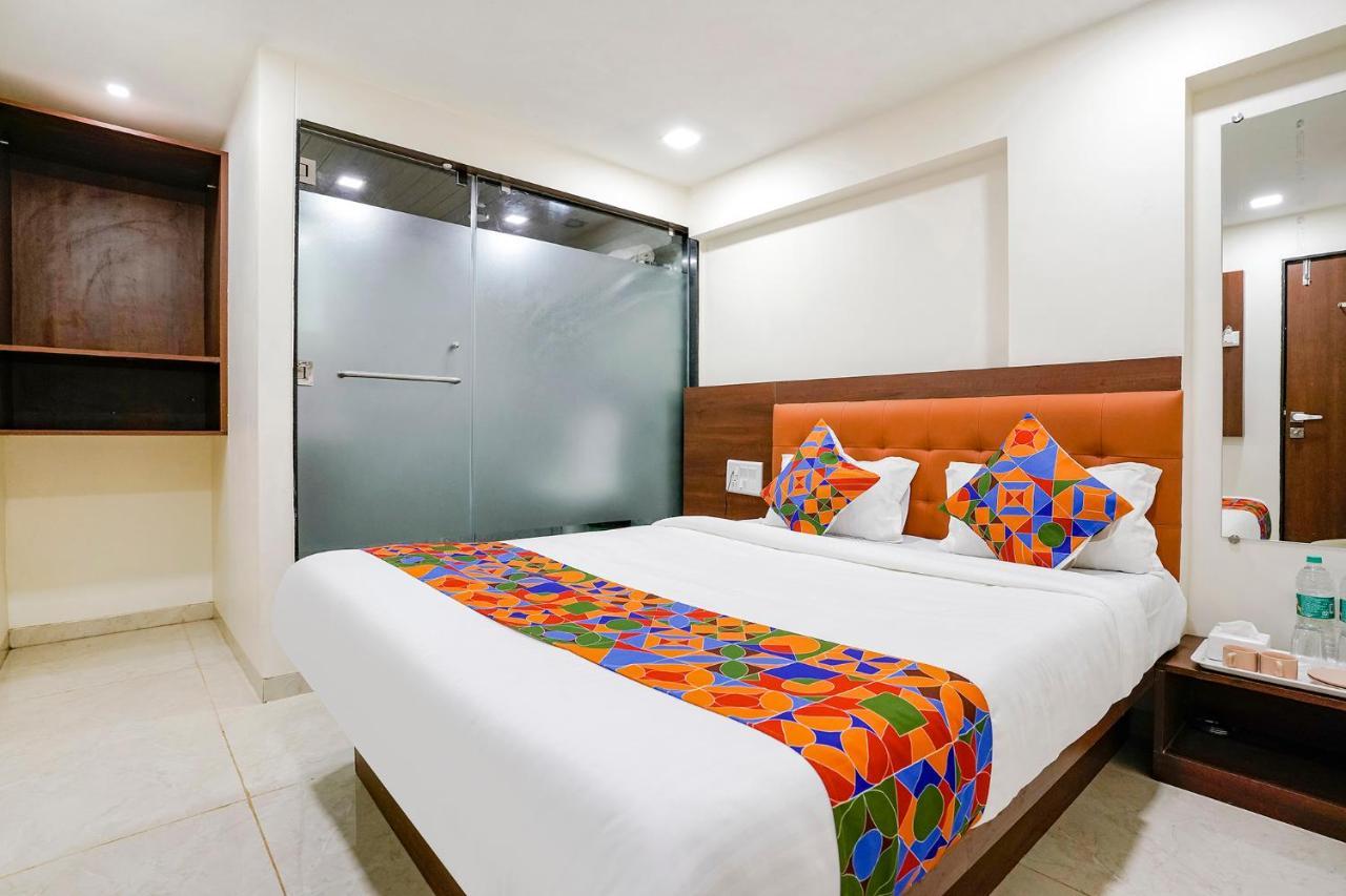 Fabexpress Varsha Residency 3* Bombay